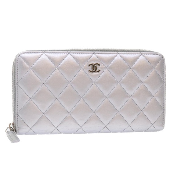 CHANEL Handbags - CHANEL Long Wallet Lamb Skin Silver CC Auth 49958A
